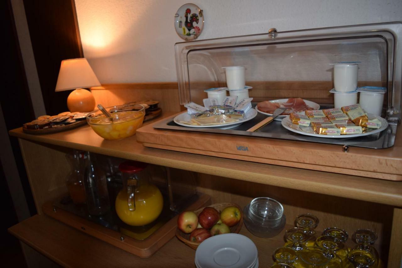 Hotel Le Soli 생줄리앙앙제네부아 외부 사진